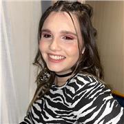 Tengo el bachillerato de ciencias terminado. Me encanta enseñar a la gente y sobre todo que aprendan de forma didáctica